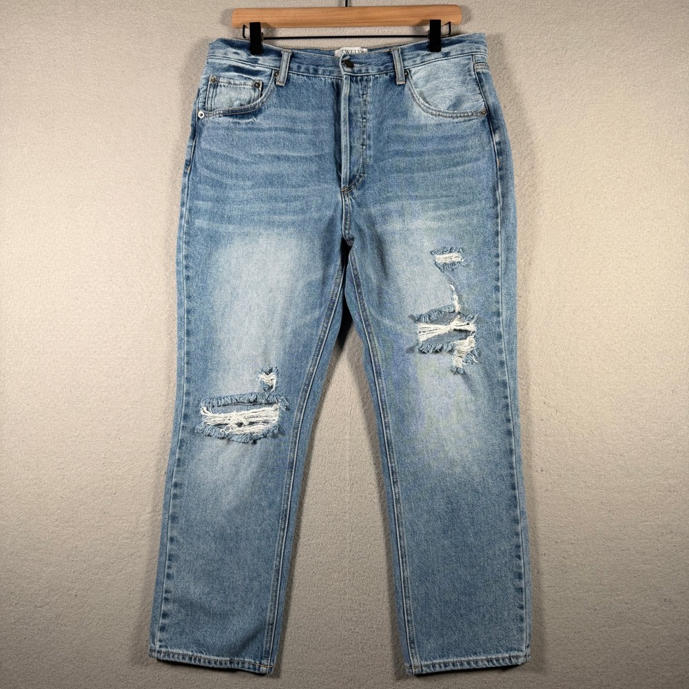 Twelve by Ontwelfth Womens Distressed Straight Leg Jeans Blue Light Wash Size 30